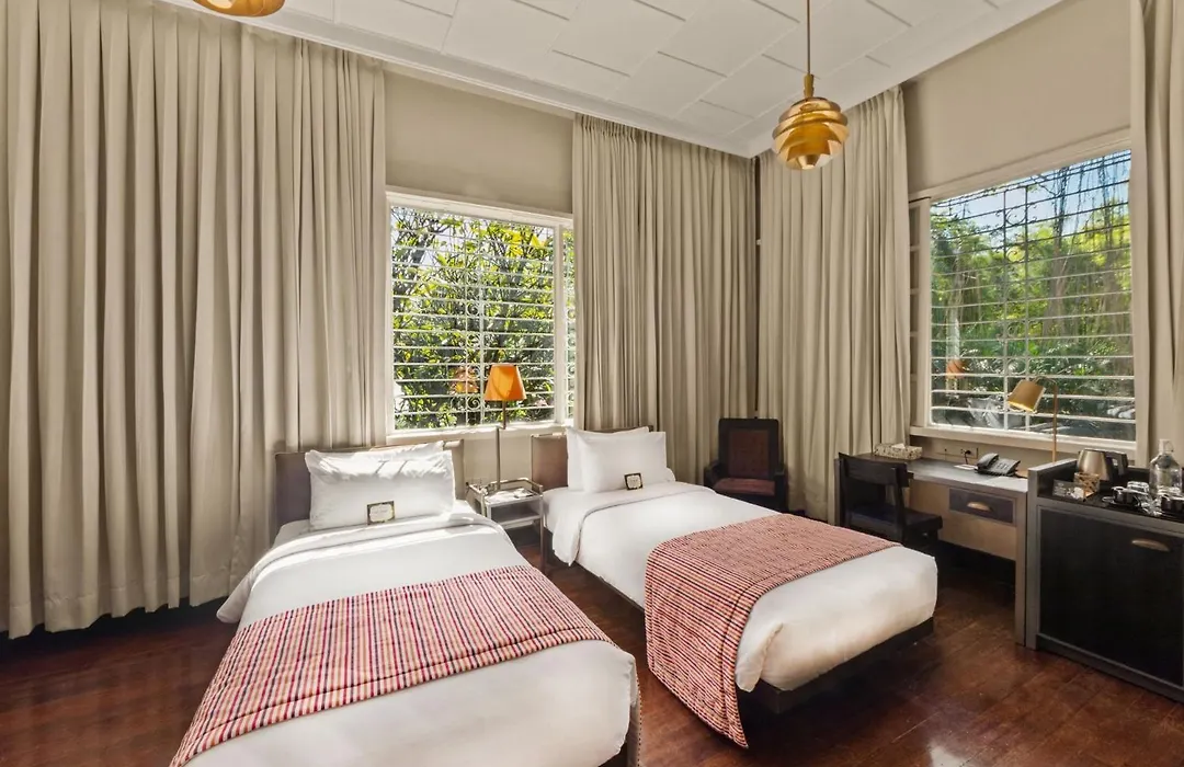 The Henry Hotel Manila-1