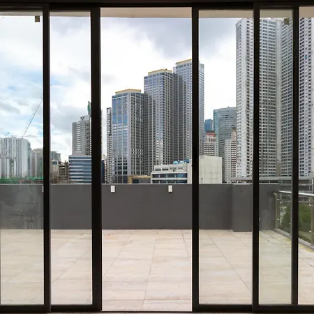 Ramada Encore By Wyndham Makati-3