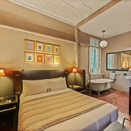 The Henry Hotel Manila-3